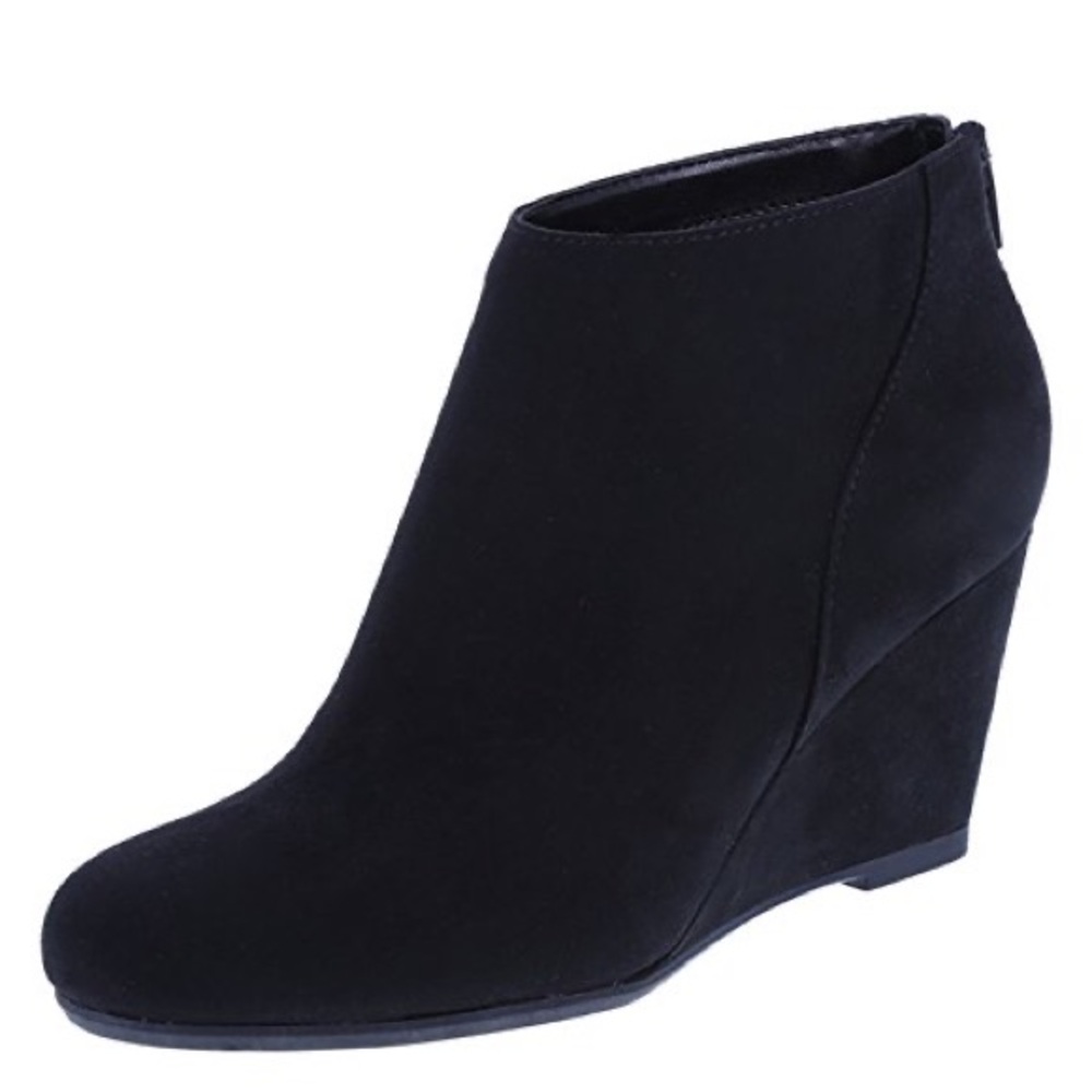 Fioni Elegant Black Suede Wedge Ankle Boots Size 8 NWT *Flaw